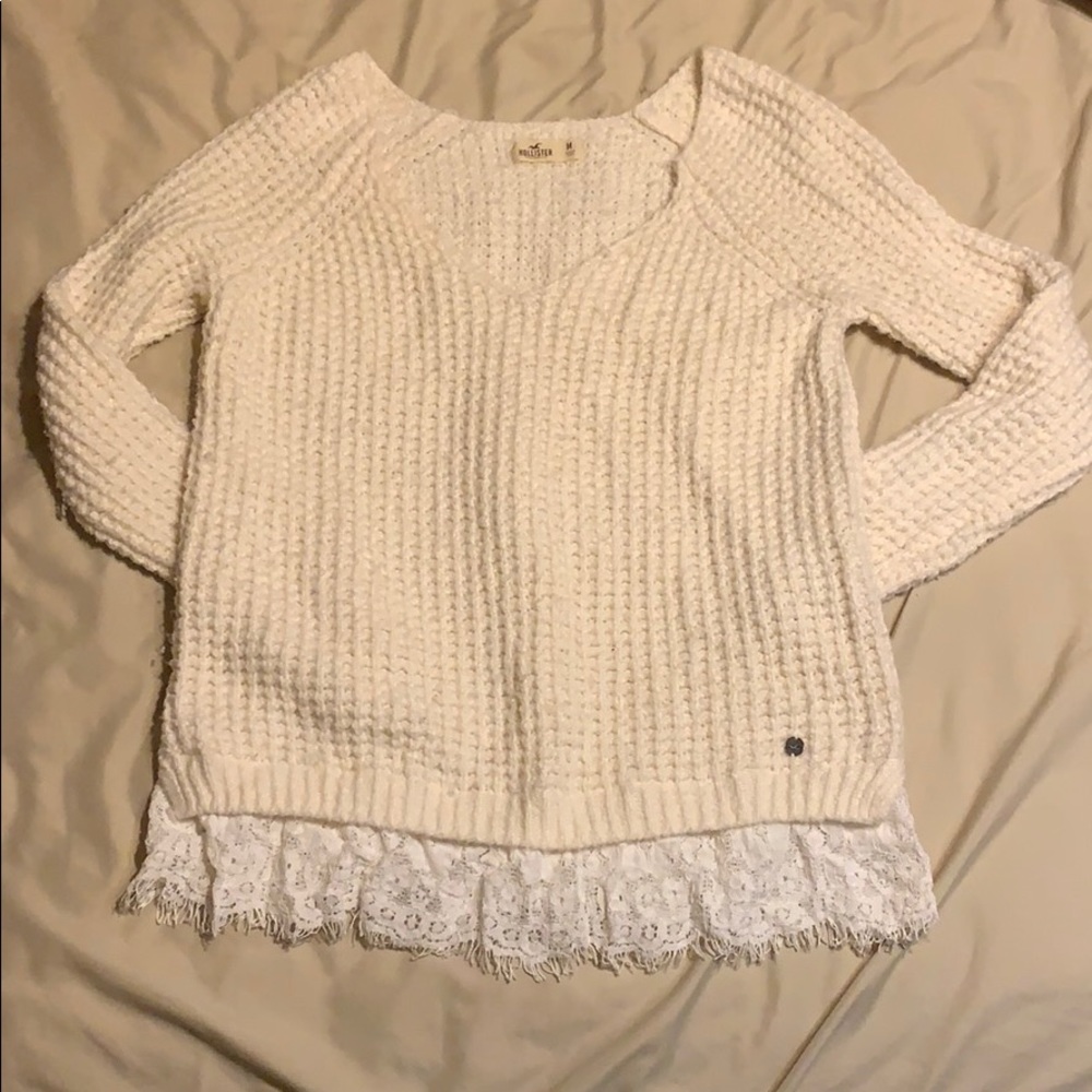 HOLLISTER WHITE SWEATER